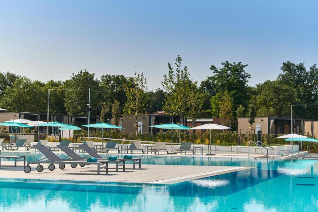 Panorama Mobile Homes In Camping Park Umag Eksteriør billede